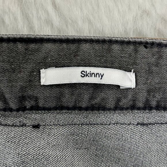 Calvin Klein Jeans Boys Skinny Grey Denim Jeans - Picture 11 of 16